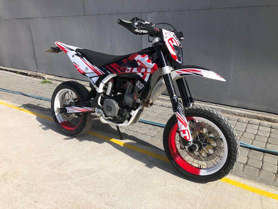 Husqvarna CMR   ₪ 750    עיצוב אישי כולל משלוח עד הבית
