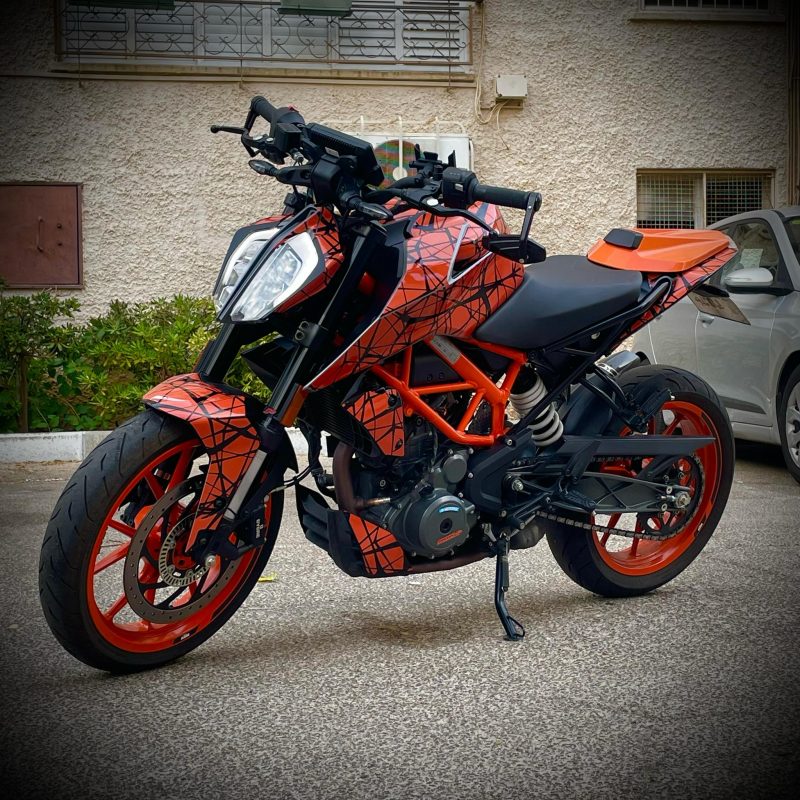 KTM Duke 390   ₪850    עיצוב אישי + משלוח עד הבית