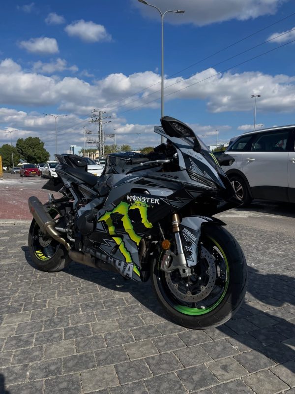 Yamaha R9   ₪ 2300    עיצוב אישי כולל הדבקה כולל ג'אנטים